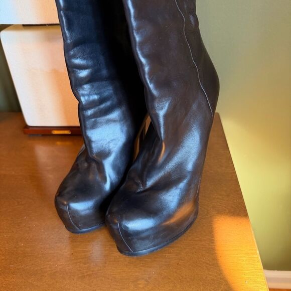 Authentic YSL Leather Boots Womens 39| 9 - Picture 3 of 10